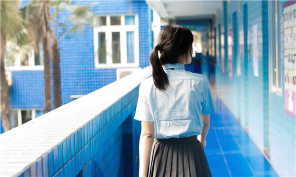 新宾如何找到一个可以帮助我生孩子的女人？